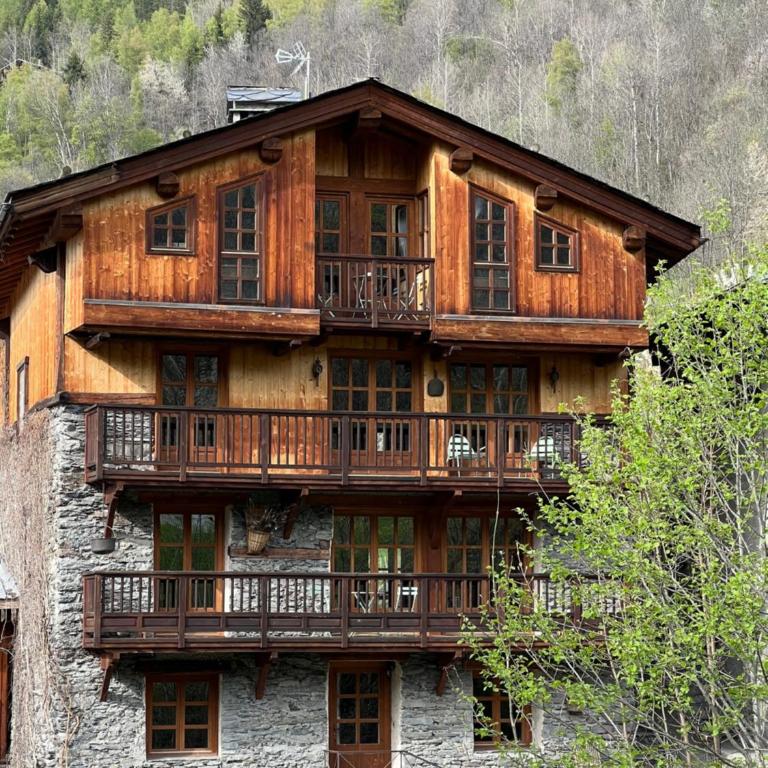 Chalet Altus - Two-Bedroom Chalet - 11