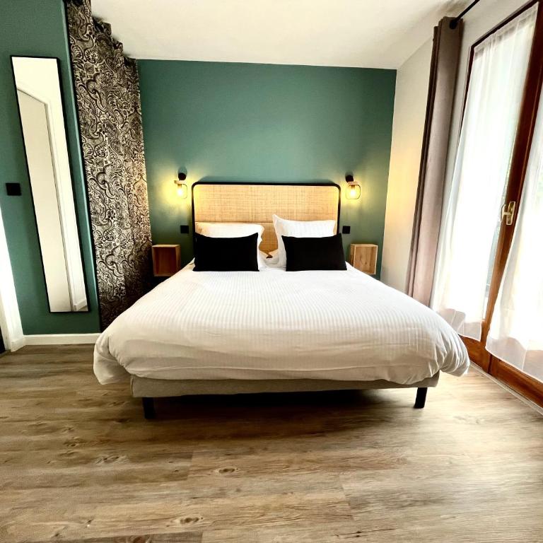 Hôtel les Chaumettes - Chambre Double avec petit balcon - 1