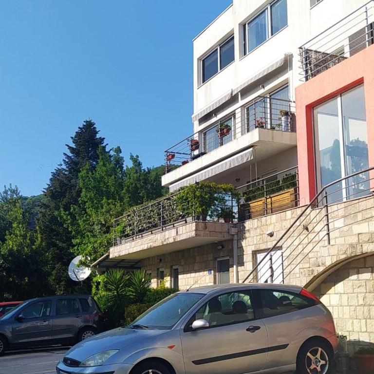 Charming apart with a big terrase and fireplace - Three-Bedroom Apartment - 26