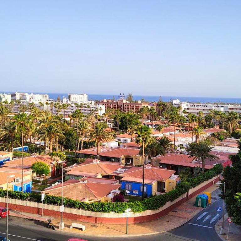 Residencial Los Molinos con piscina, TV internacional y Wifi - One-Bedroom Apartment - 9