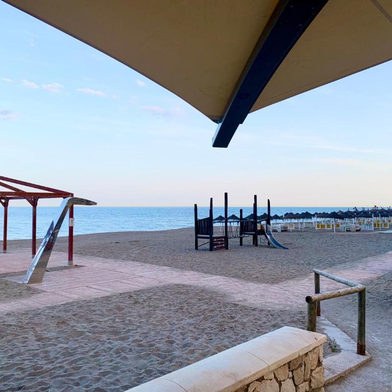 Moderno apartamento junto a la playa y el centro - Apartamento de 1 dormitorio - 26
