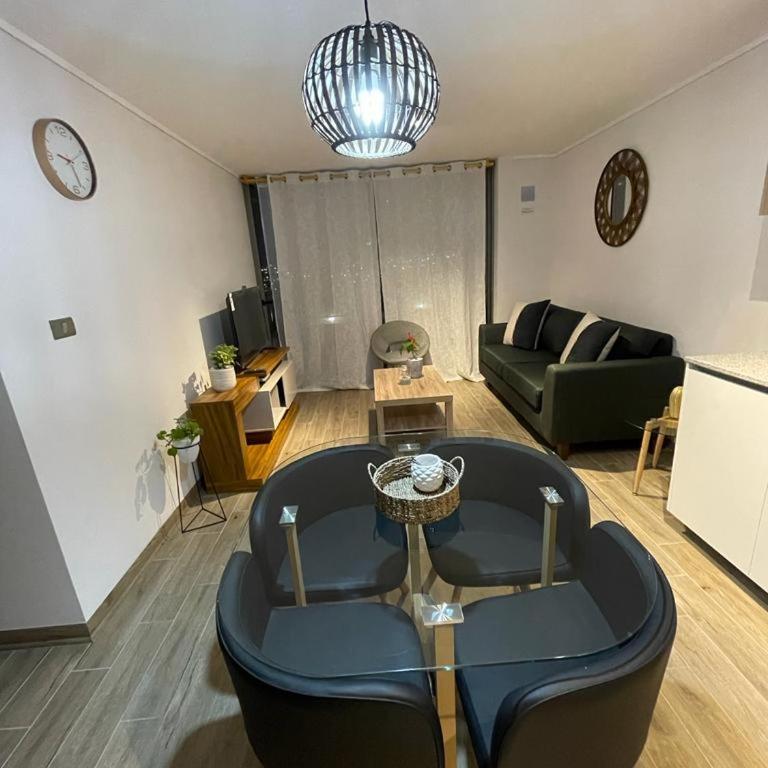 Hermoso Departamento entero, sector norte. - Two-Bedroom Apartment - 3