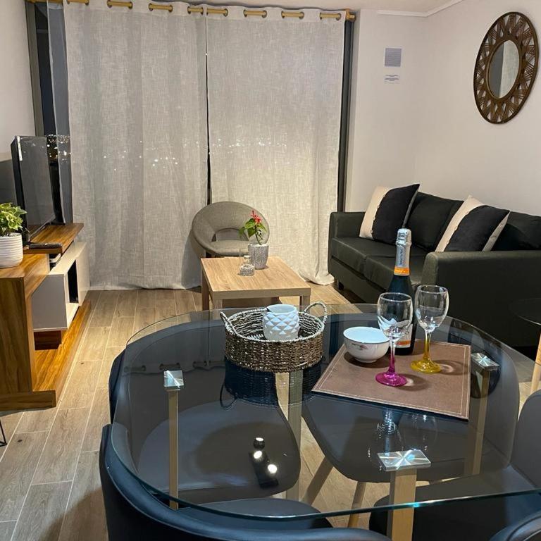 Hermoso Departamento entero, sector norte. - Two-Bedroom Apartment - 6