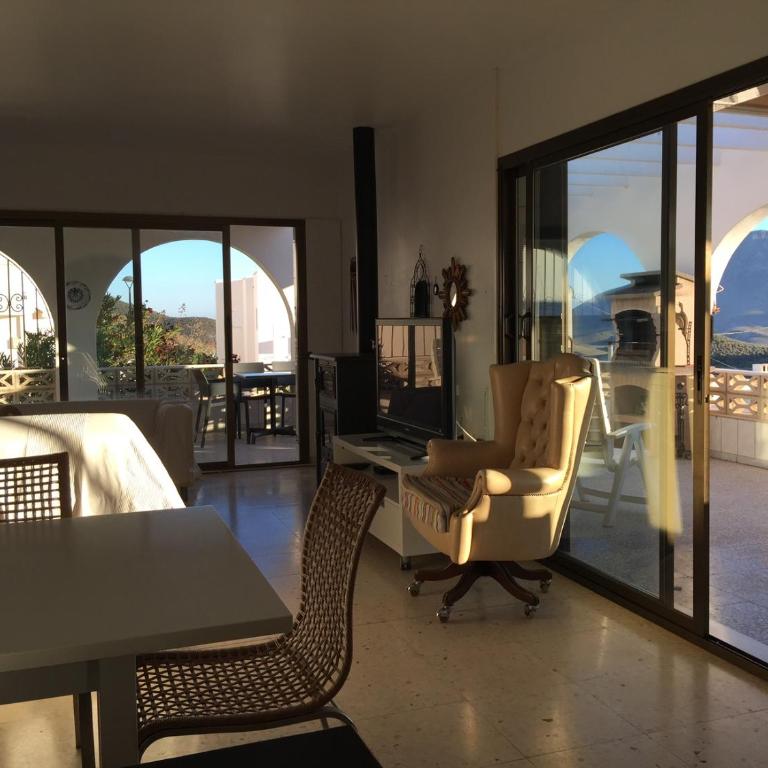 Casa en el valle de los Escullos - Casa de 4 dormitorios - 2
