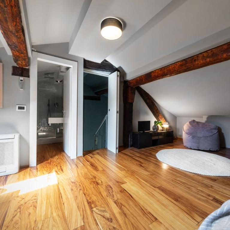 GetTheKey Pavaglione Apartment - Two-Bedroom Apartment (2nd Floor, no lift) - 14