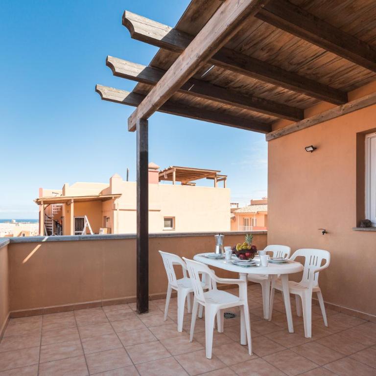 Home2Book Las Vistas Corralejo, Amazing Terrace - Two-Bedroom Apartment - 3