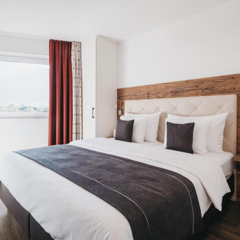 Village Park Suites - Deluxe Apartment mit 3 Schlafzimmern - 2