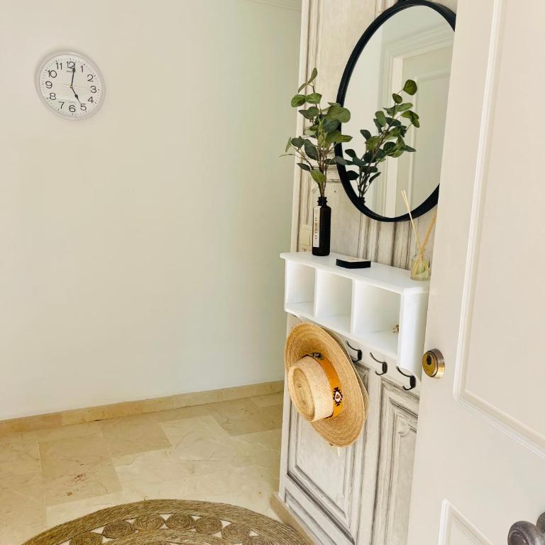 Marbella Pleasant Duplex by Elviria Las dunas beach - Two-Bedroom Apartment - 26