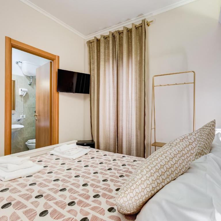 JMartins Roma Suites - Camera Matrimoniale con Bagno Privato - 5