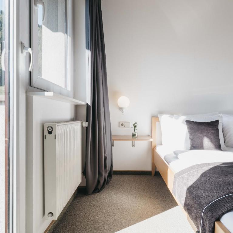 Haus Bellevue - Three-Bedroom Apartment - 2
