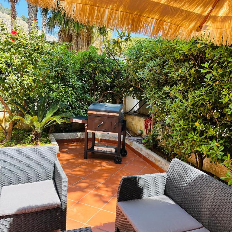 Mondello front beach - Two-Bedroom House - 14