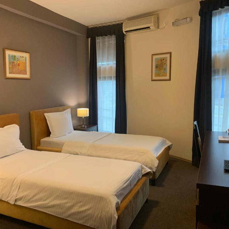 Hotel Keto - Dvokrevetna Soba sa Zasebnim Krevetima - 7