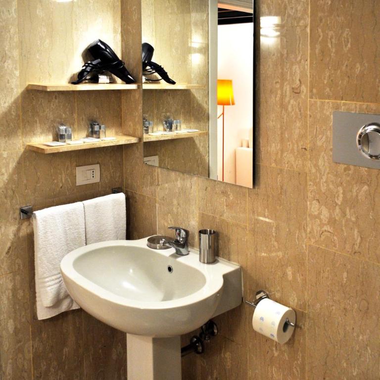 BB Hotels Aparthotel Bocconi - Monolocale - 21