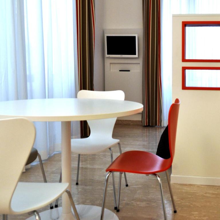 BB Hotels Aparthotel Bocconi - Monolocale - 1