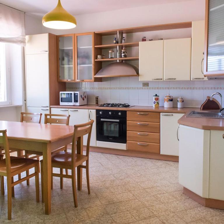 A11 - Varano, delizioso trilocale con giardino - Appartamento con 2 Camere da Letto - 9