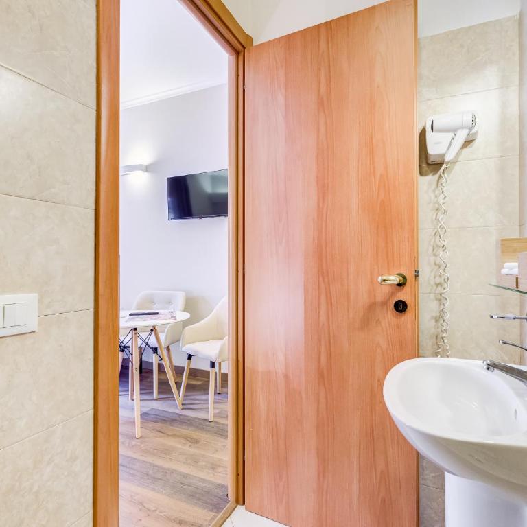 JMartins Roma Suites - Camera Quadrupla - 14
