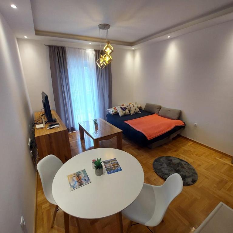 Leotar Lux - Studio sa Balkonom - 2