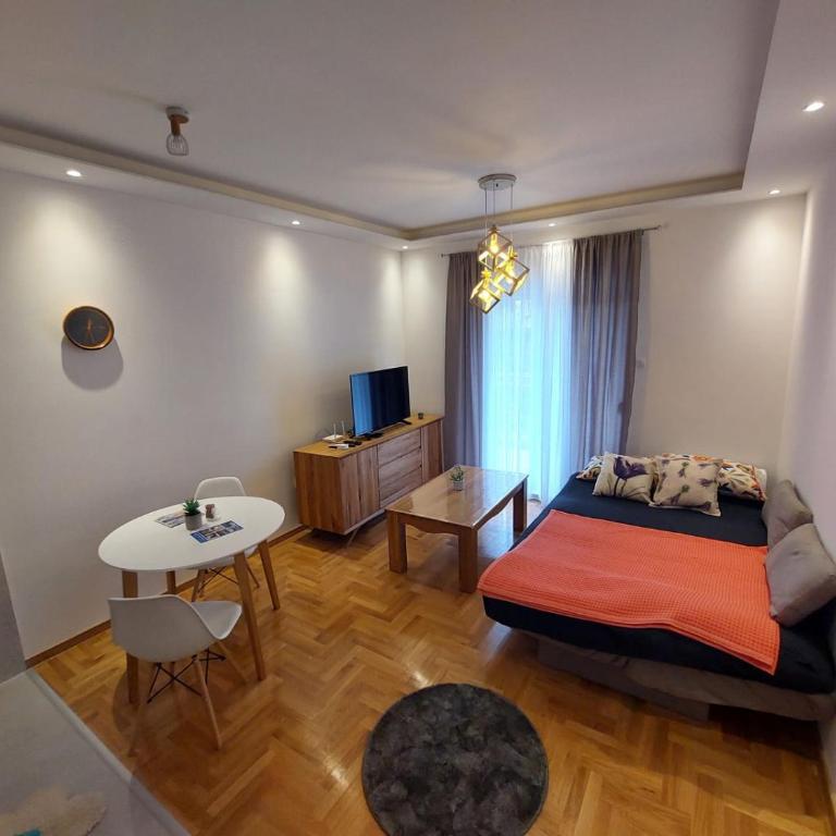 Leotar Lux - Studio sa Balkonom - 6