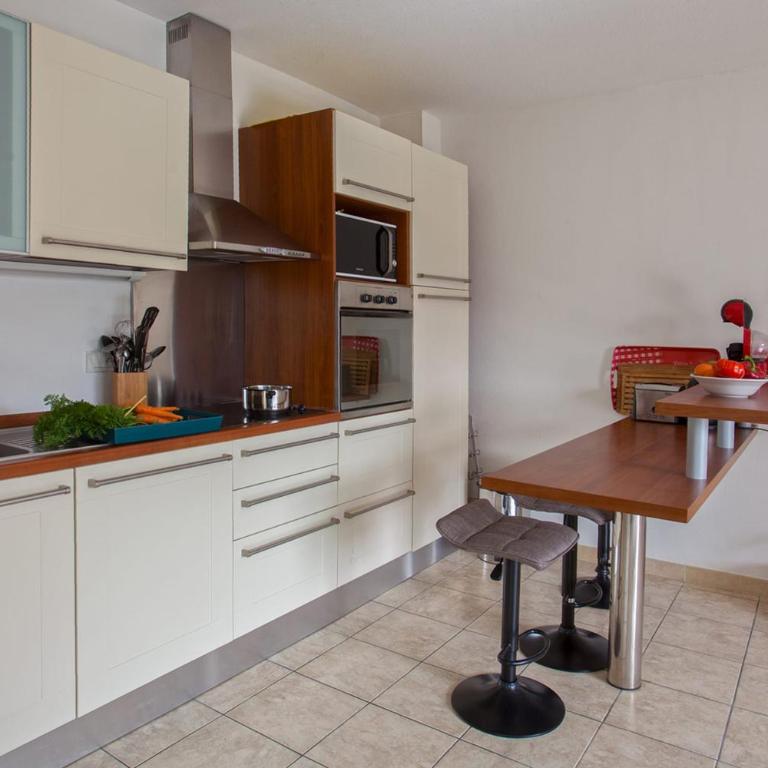 Appartement Casa Linda avec jardin 900m de la plage et du centre ville - Appartement - 5