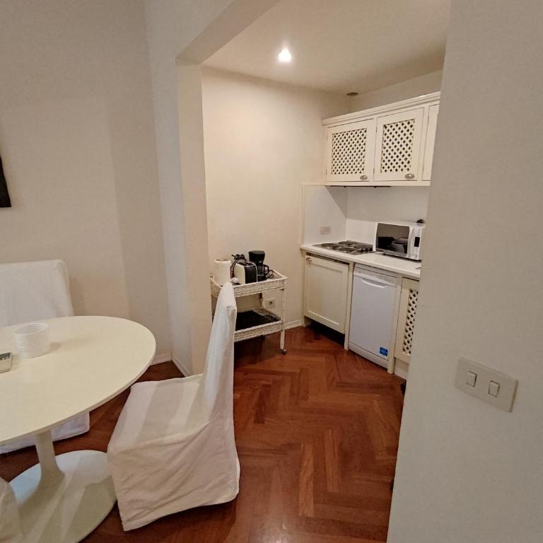 Cashmere apartment a stone's throw from the Duomo - Appartamento con 2 Camere da Letto - 12