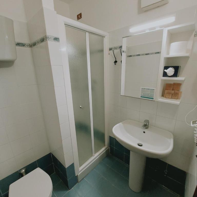B&B Casale Virgili - Camera Matrimoniale con Bagno Privato Esterno - 3
