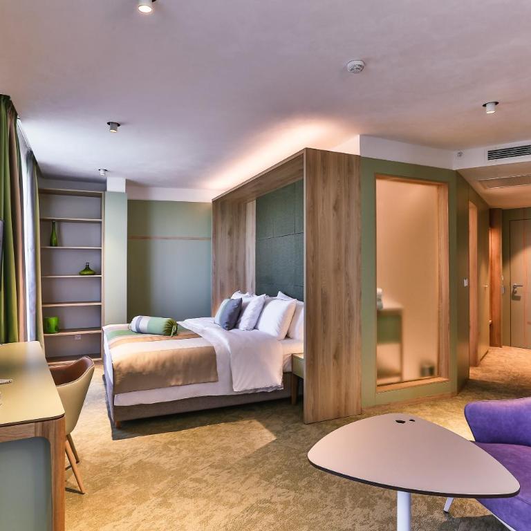Carine Hotel Centar - Studio - 4