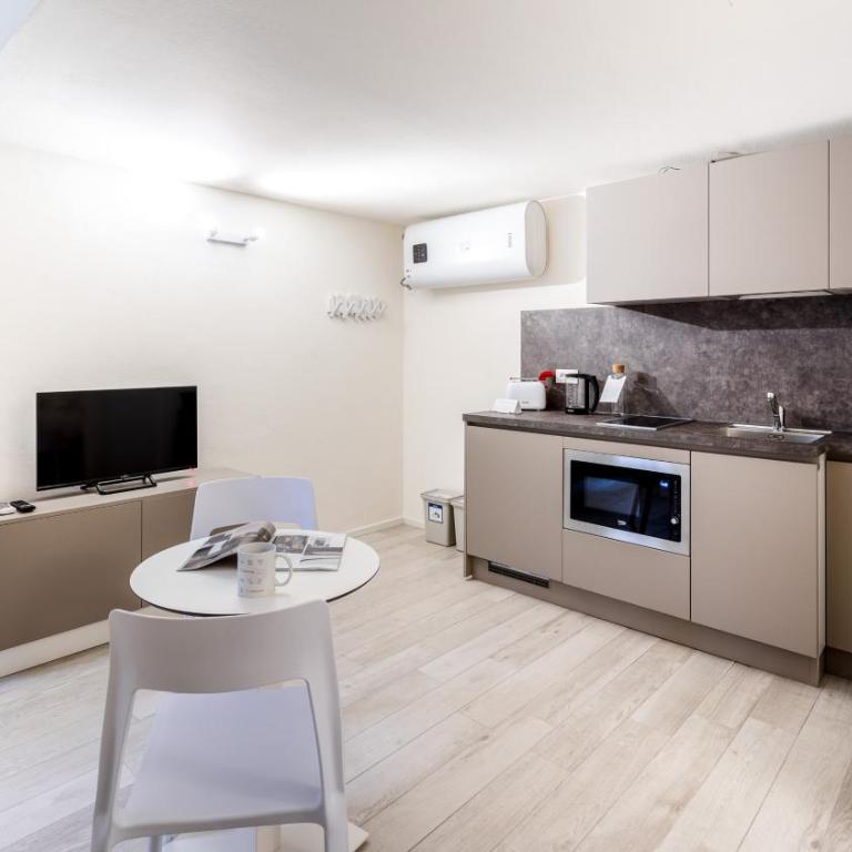 Italianway - The B Village Standard - Monolocale King - 2