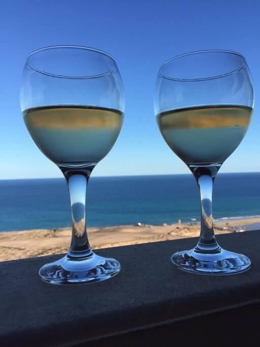Beach front apartment with stunning ocean views! - Apartamento de 2 dormitorios - 23