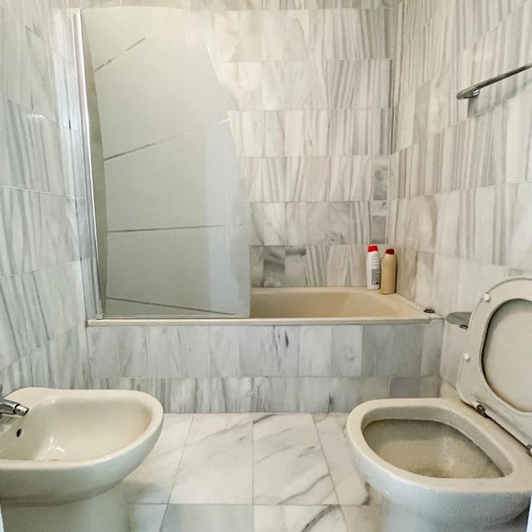Modern three-level apartment near the sea - Apartamento de 3 dormitorios - 18