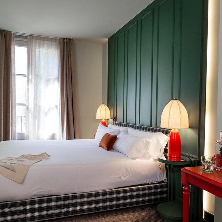 chic&basic Habana Hoose - Deluxe Double Room with Balcony - 2