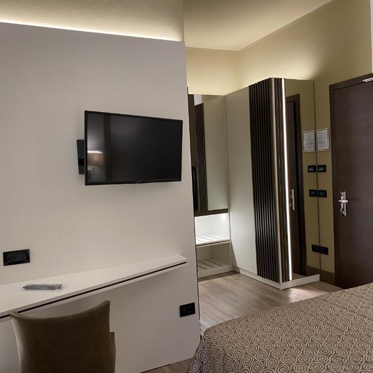 Hotel Giulietta Romeo - Chambre Double ou Lits Jumeaux Standard avec Balcon - 4
