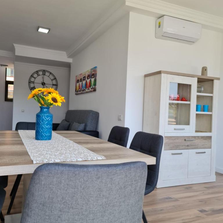 Yumboflat Two Bedroom Apartment - Apartamento de 2 dormitorios - 17