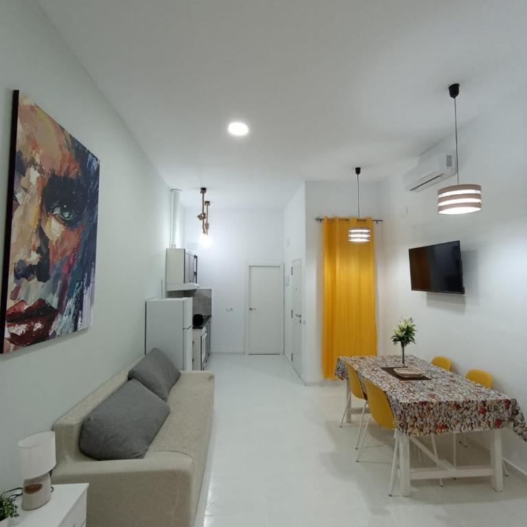Orange Apartments - Queen Studio - 11
