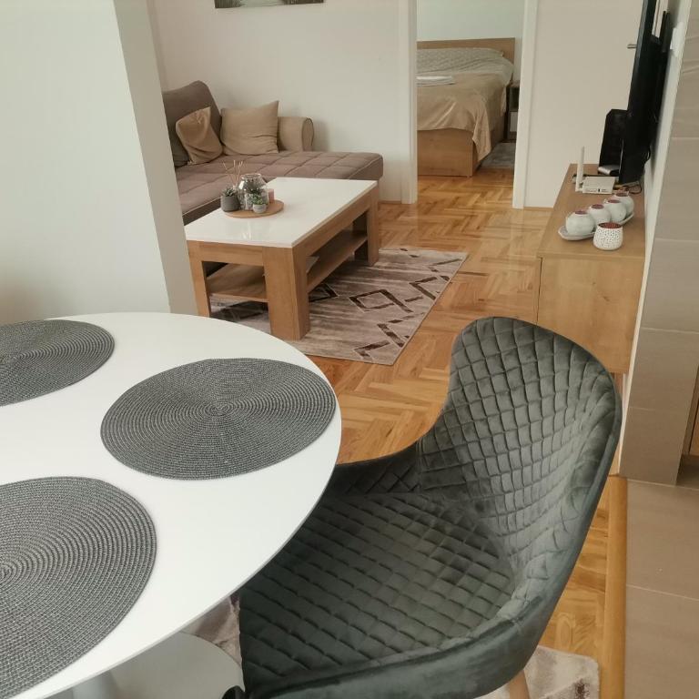 Apartman Mia - One-Bedroom Apartment - 6