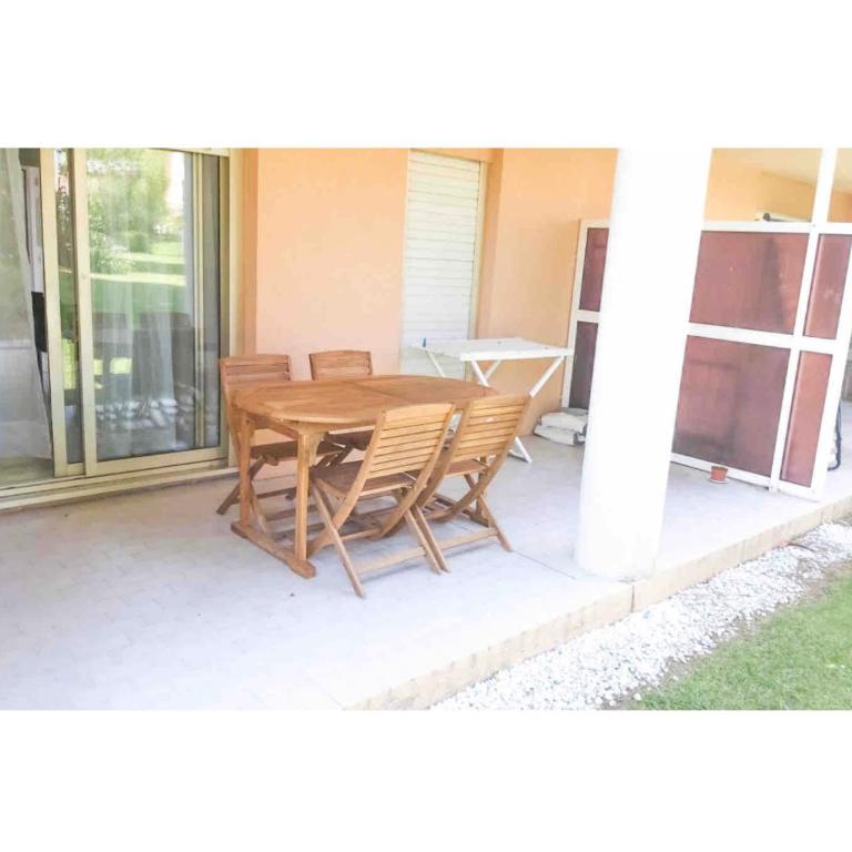 T2 A/C côte d'Azur, piscine, plage á 350m, WIFI - Appartement 1 Chambre - 5