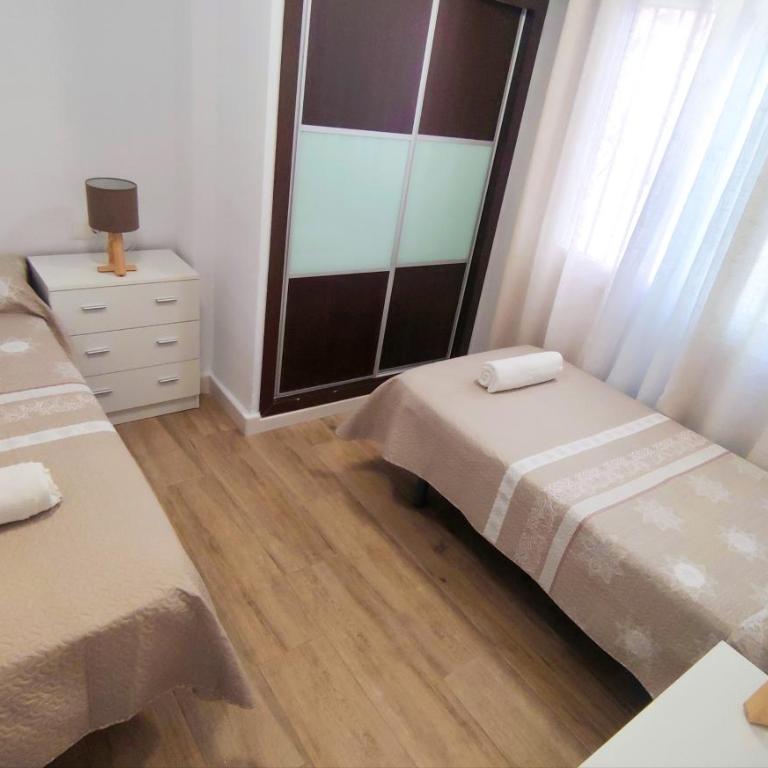 EA! Las Arenas Family - Alojamientos La Torre - Apartamento de 3 dormitorios - 14