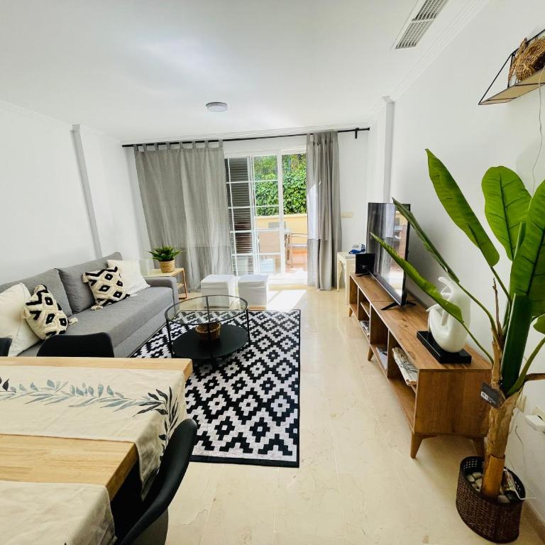 Marbella Pleasant Duplex by Elviria Las dunas beach - Two-Bedroom Apartment - 13
