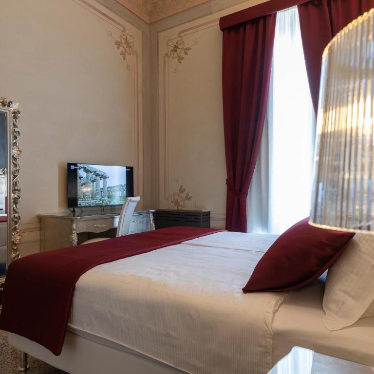 Luxury Liberty House - VILLA & SPA - Camera Matrimoniale/Doppia con Letti Singoli con Balcone - 10