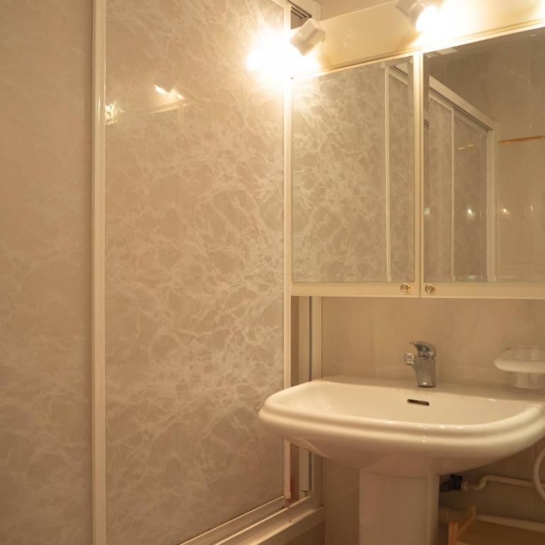 Catalunya Apartament per 4 persones en edifici del passeig marítim amb vistes sobre la Vall d'Aro - Apartamento de 1 dormitorio - 36