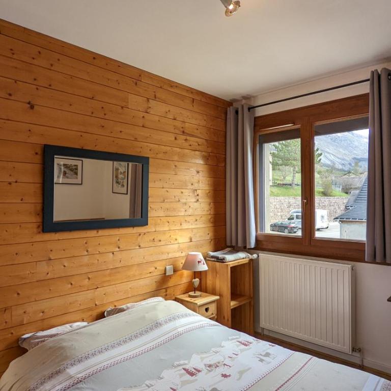 La Souloise - Chambre Double - Vue sur Montagne - 1