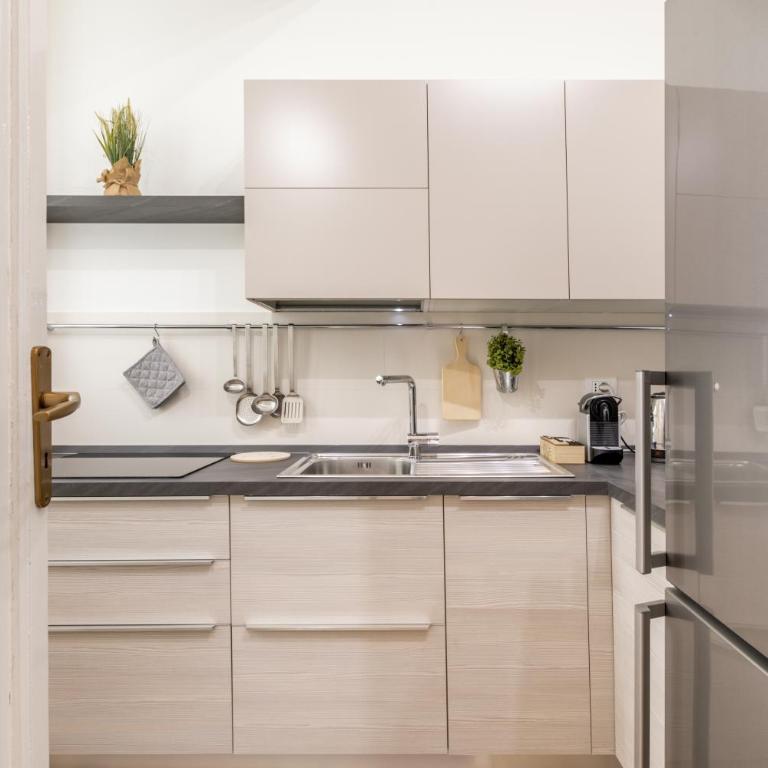 GuestHost - Stazione Notarbartolo Bright & Cozy Apartment - Three-Bedroom Apartment - 11