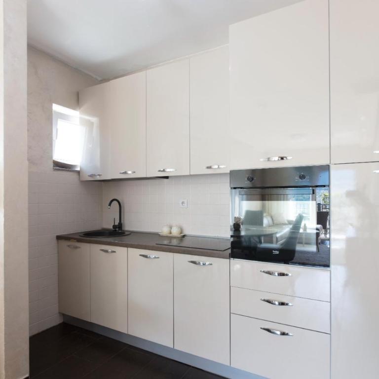 ENA Apartment - One-Bedroom Apartment - 13