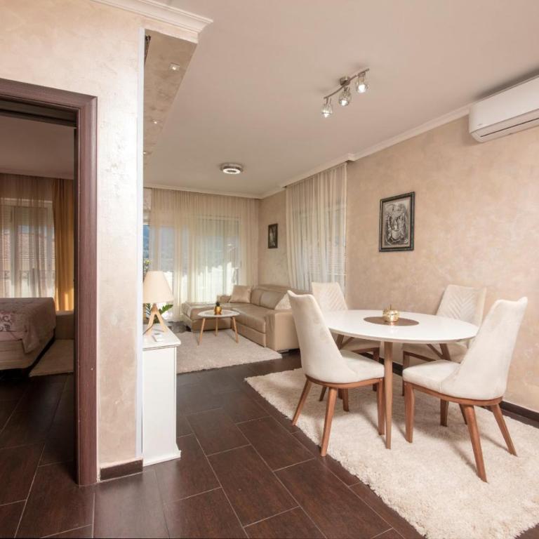ENA Apartment - One-Bedroom Apartment - 9