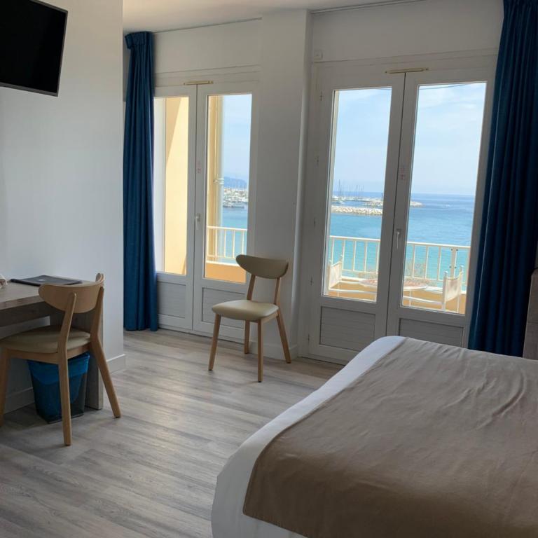 Hôtel Beau Rivage - Chambre Familiale avec Balcon et Vue sur la Mer - 10