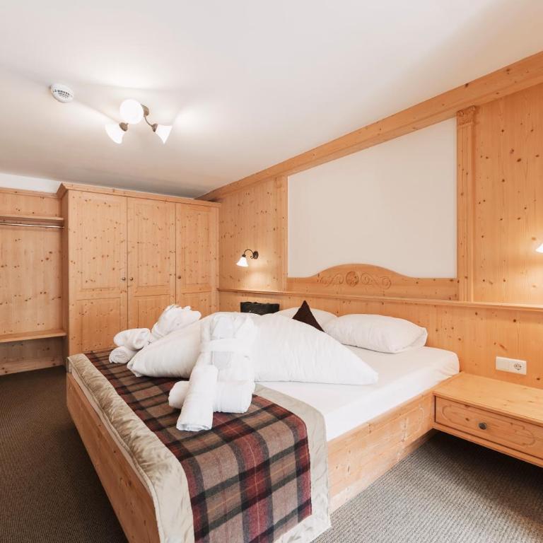 Wellness Aparthotel Panorama Alpin - Ferienwohnungen Jerzens im Pitztal - Großes Apartment mit 2 Schlafzimmern - 5