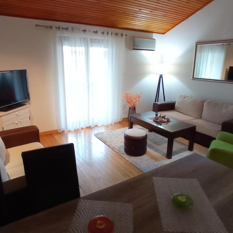 Apartment Maja - Dupleks Apartman - 3