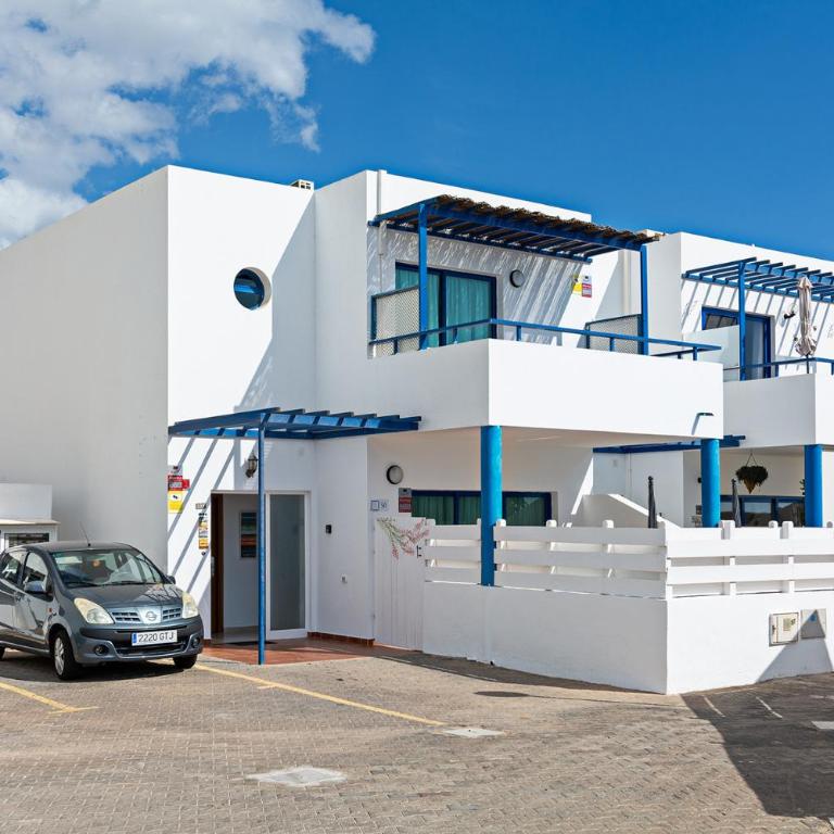 3BR Home - Private Heated Pool - Parking - Villa with Private Pool - 13