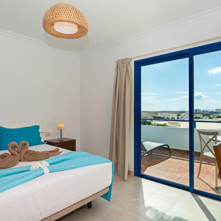 3BR Home - Private Heated Pool - Parking - Villa with Private Pool - 7