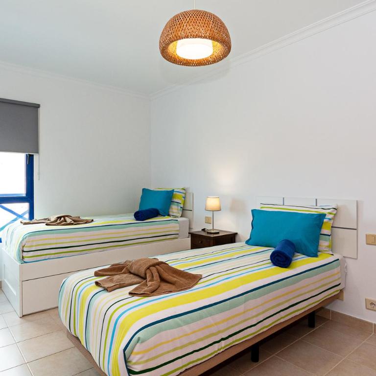 3BR Home - Private Heated Pool - Parking - Villa with Private Pool - 21