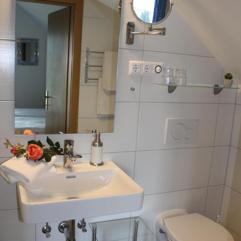 Haus Franz - Apartment mit Bad - 11